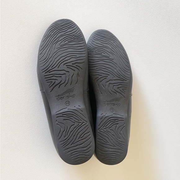 Dansko Flats Shoes Larisa Milled Leather Casual Classic Minimalist Black Chic 12 - Picture 13 of 16